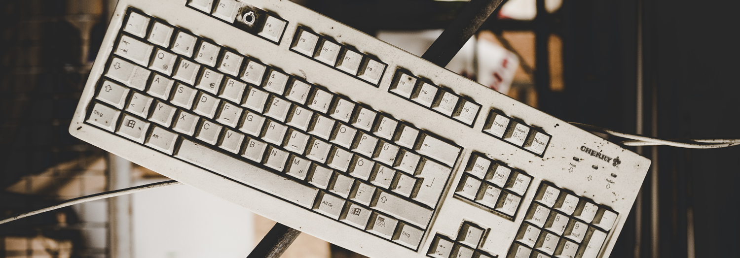 alte-tastatur-retro Wenn Besitz eine Illusion ist: Verkauft uns nichts, das wir gar nicht kaufen können